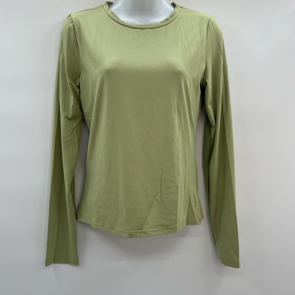 Green Base Layer Top – Women's Large (Stretch, 95% Polyester, 5% Spandex) NWOT - Picture 1 of 3